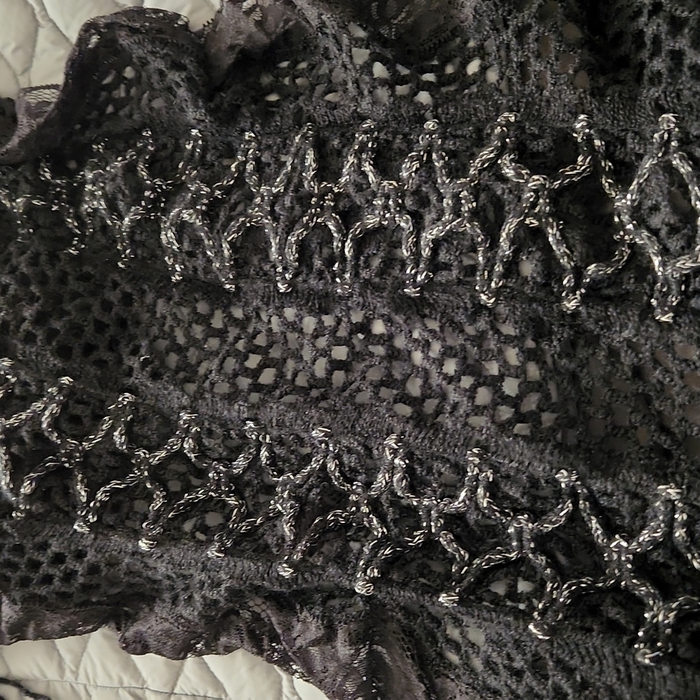 Black lace scarf